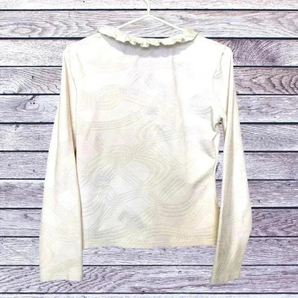 Orly White, Long  sleeve, Button Up top w crisp collar, four-way stretch, fitted - Picture 3 of 7